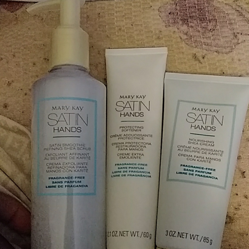 Satin hands set